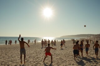 Летний турнир по пляжному волейболу в Нетании