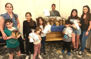 Волонтеры войны: Как семья Хальци помогает эвакуированным в Нетании