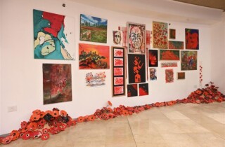 «Красный цвет» - новая художественная экспозиция открылась в Нетании