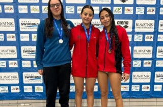 Клуб «Поаль Олимп» из Нетании завоевал серебро на чемпионате Израиля по плаванию